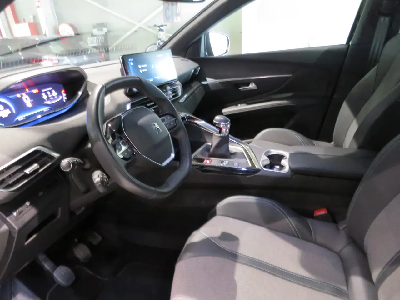 Peugeot 3008 3008 1.2 PureTech Allure Pack 14