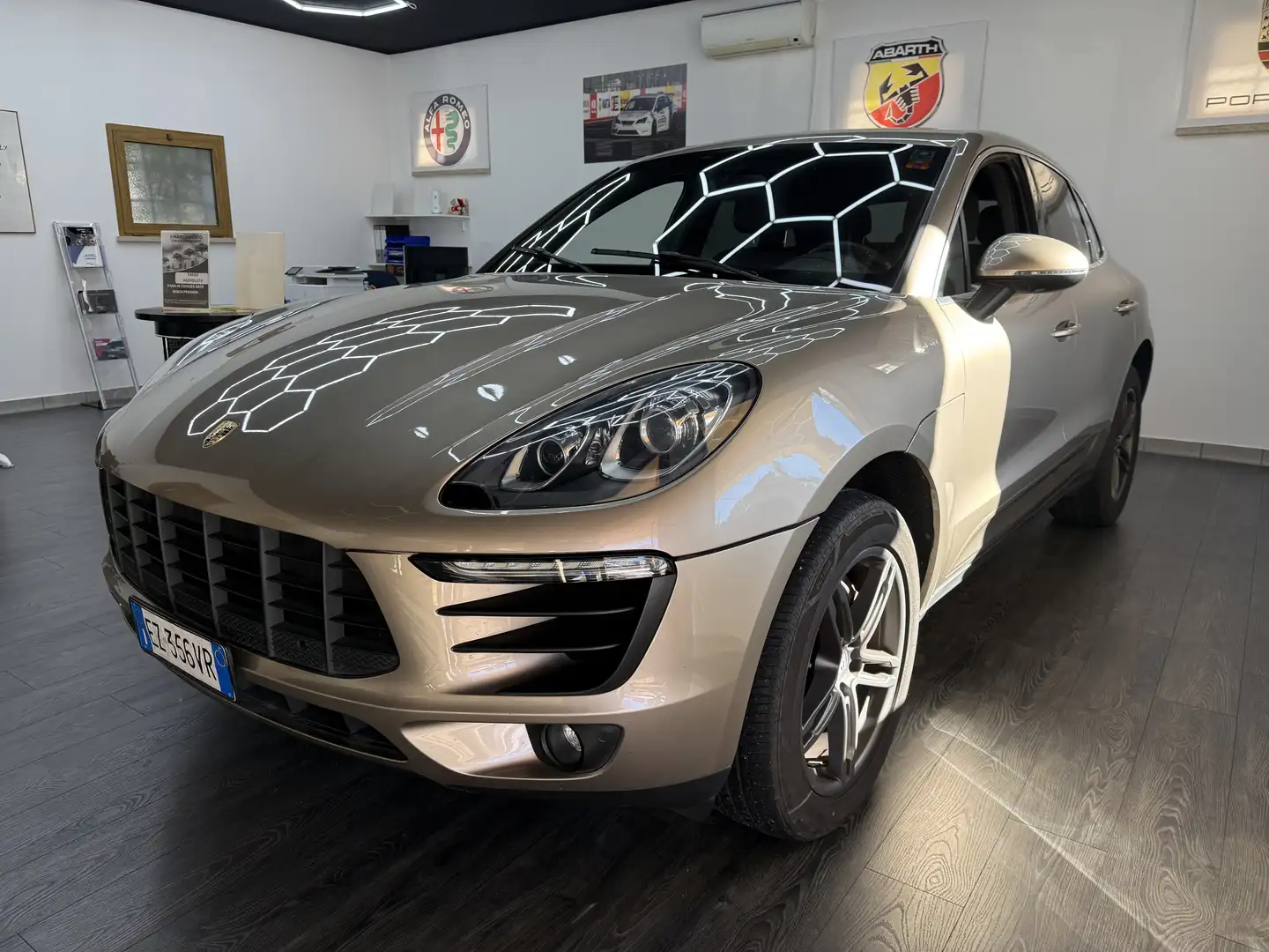 Porsche Macan Macan 3.0d S pdk Goud - 2
