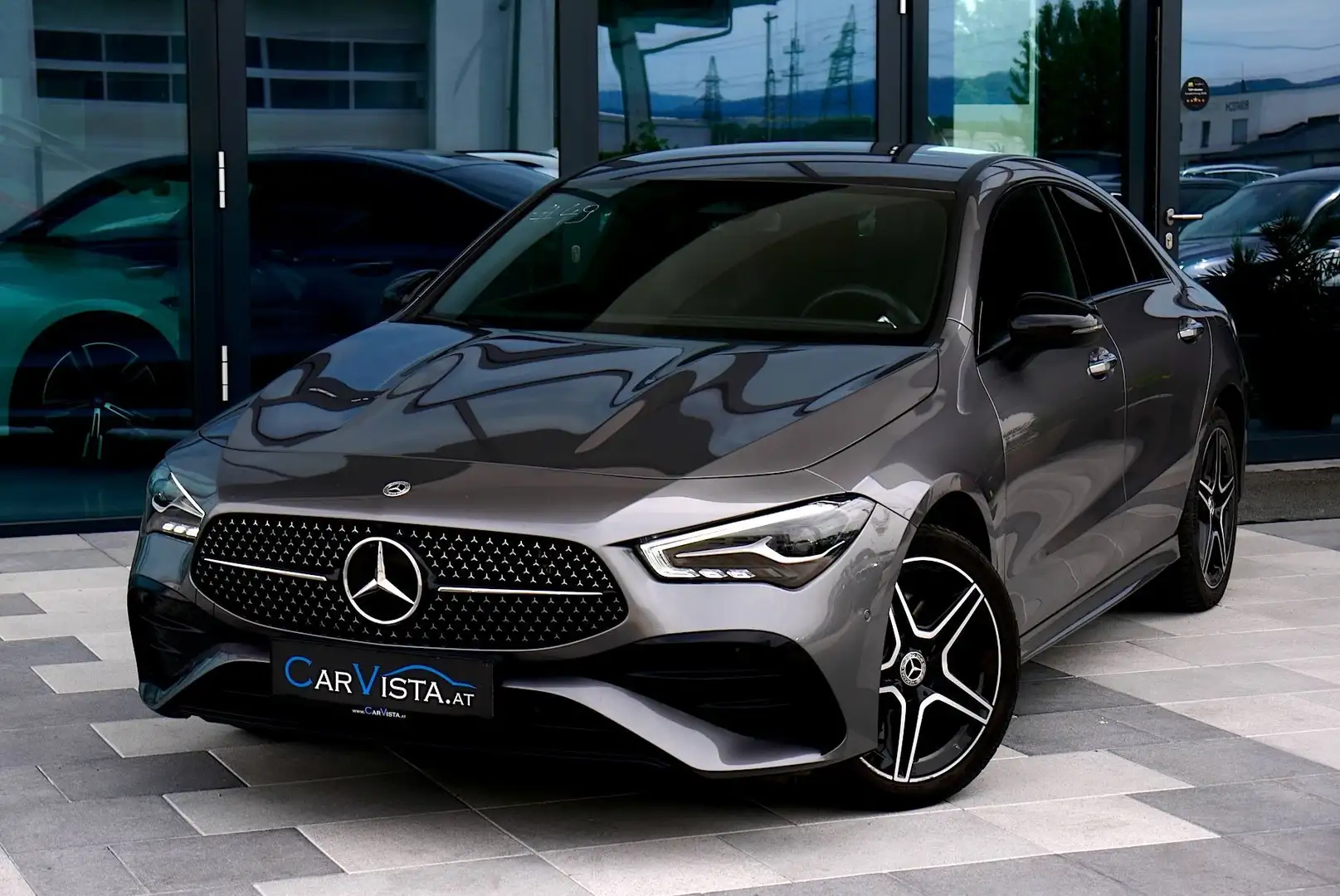 Mercedes-Benz CLA 250 e AMG Line Aut. *Advanced Plus & AHK* Silber - 2