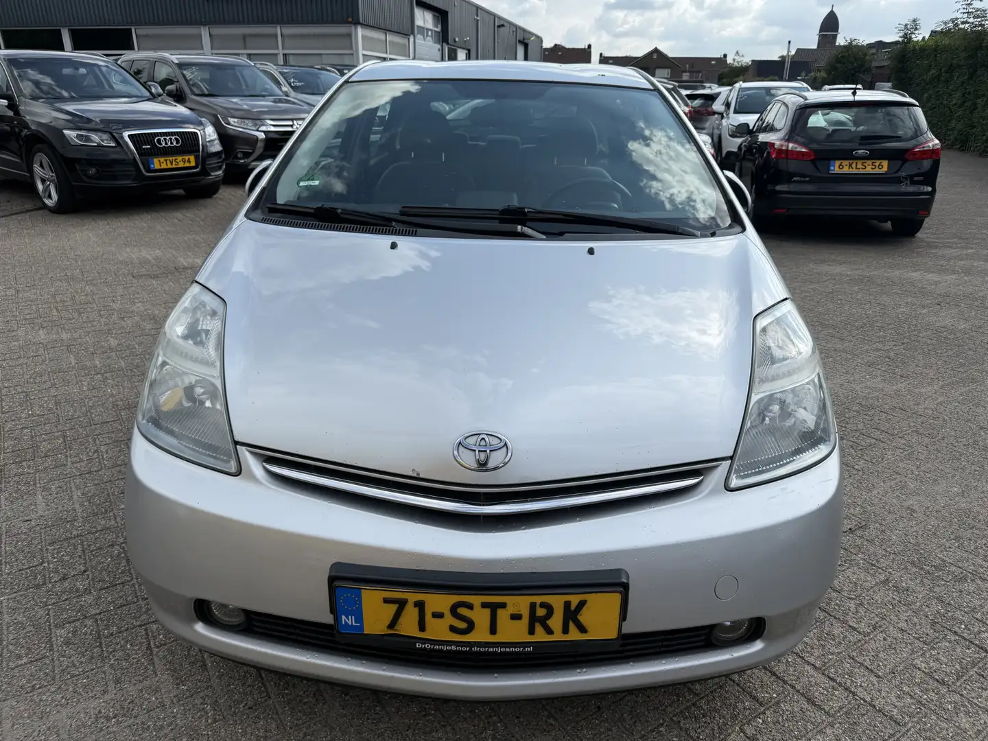 Toyota Prius 1.5 VVT-i Tech Edition NIEUWE ACCUPACK Gris - 2
