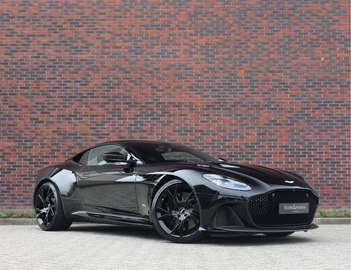 5.2 V12 Superleggera