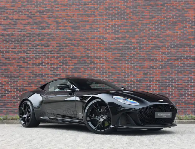Aston Martin DBS 5.2 V12 Superleggera