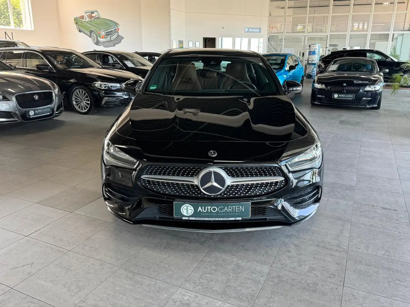 Mercedes-Benz CLA 220 *AMG Line*Leder*Navi*Pano. Schwarz - 2