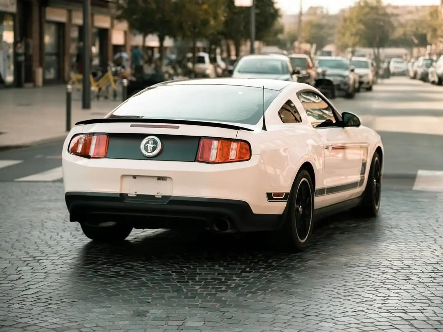 Ford Mustang Boss 302 Blanco - 2