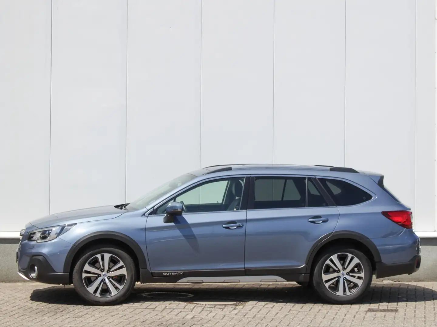Subaru OUTBACK 2.5i Premium | Navi | Adap. Cruise | Leder | Trekh Grijs - 2
