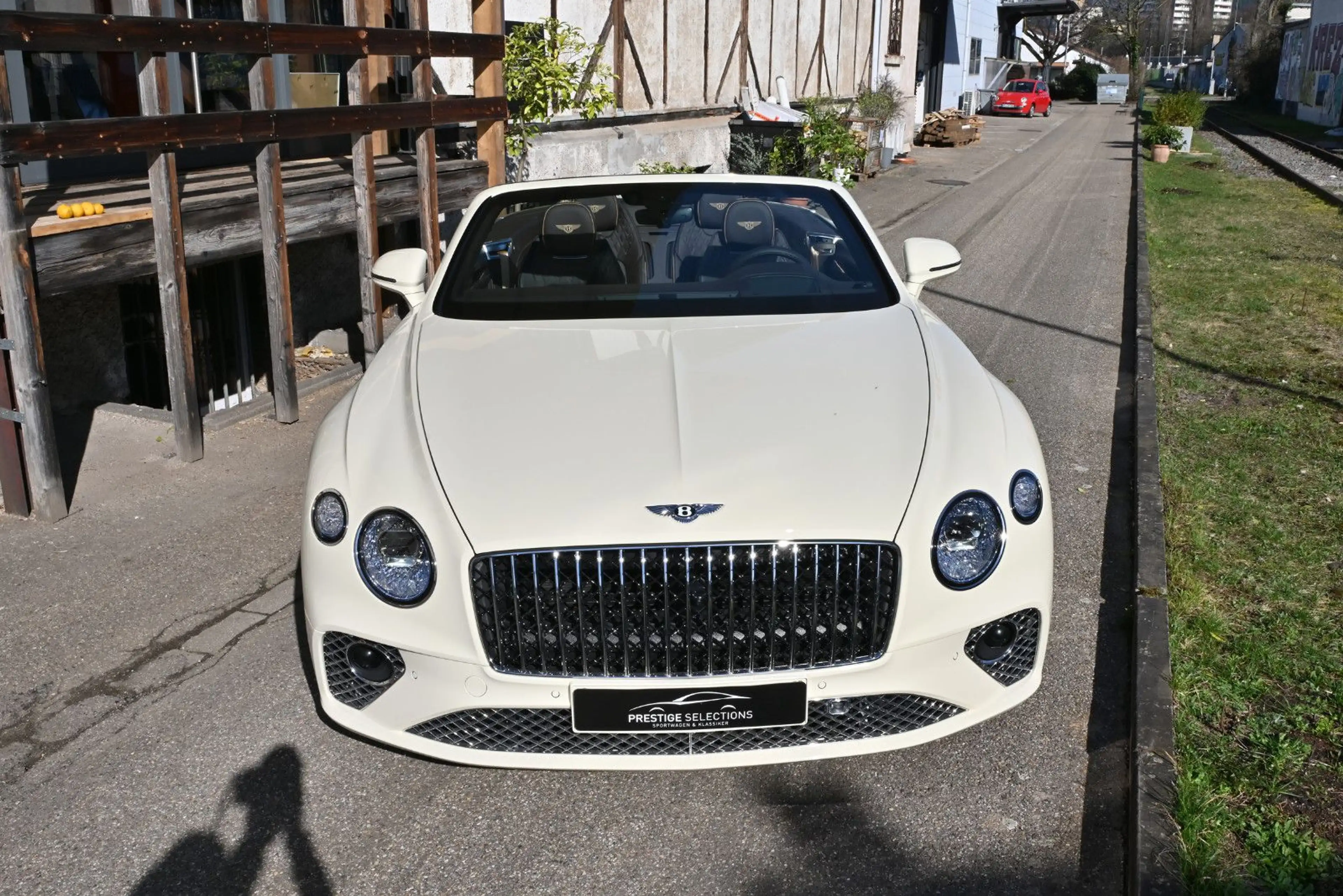 Bentley Continental GTC GTC V8 Azure/Voll!Neuwagen mit TZ!Einzelstück! — photo 13