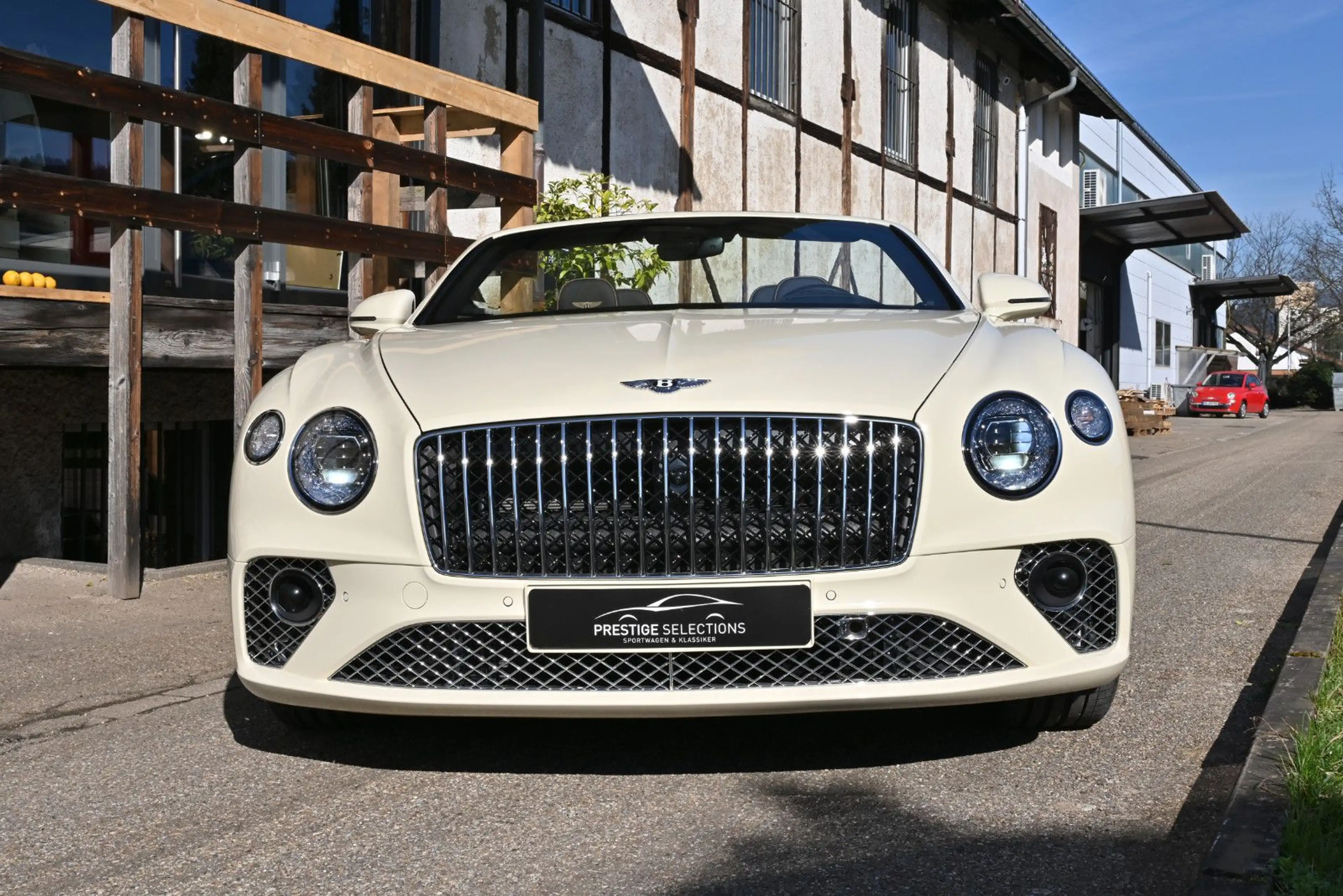 Bentley Continental GTC GTC V8 Azure/Voll!Neuwagen mit TZ!Einzelstück! — photo 6