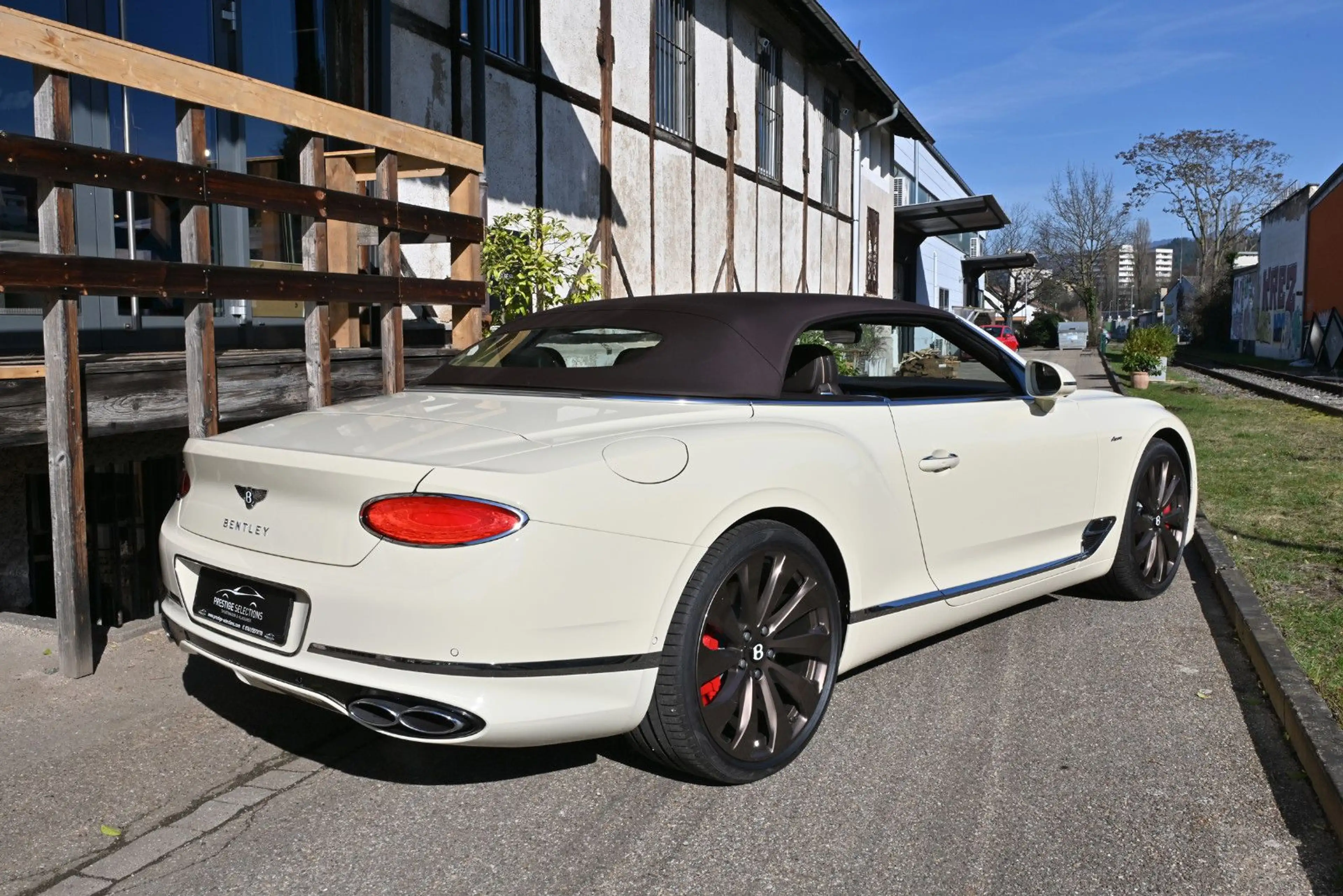 Bentley Continental GTC GTC V8 Azure/Voll!Neuwagen mit TZ!Einzelstück! — photo 10