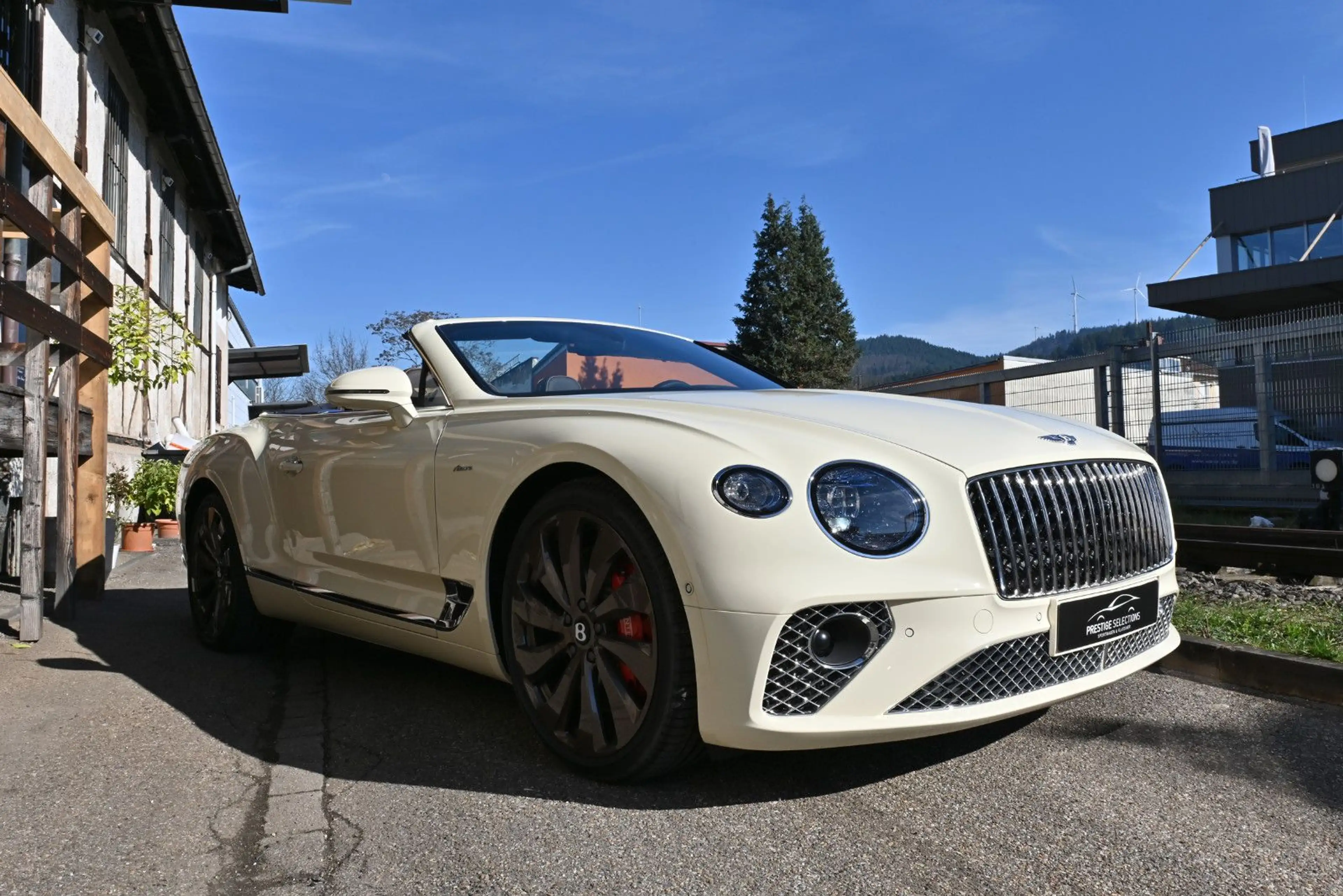 Bentley Continental GTC GTC V8 Azure/Voll!Neuwagen mit TZ!Einzelstück! — photo 11