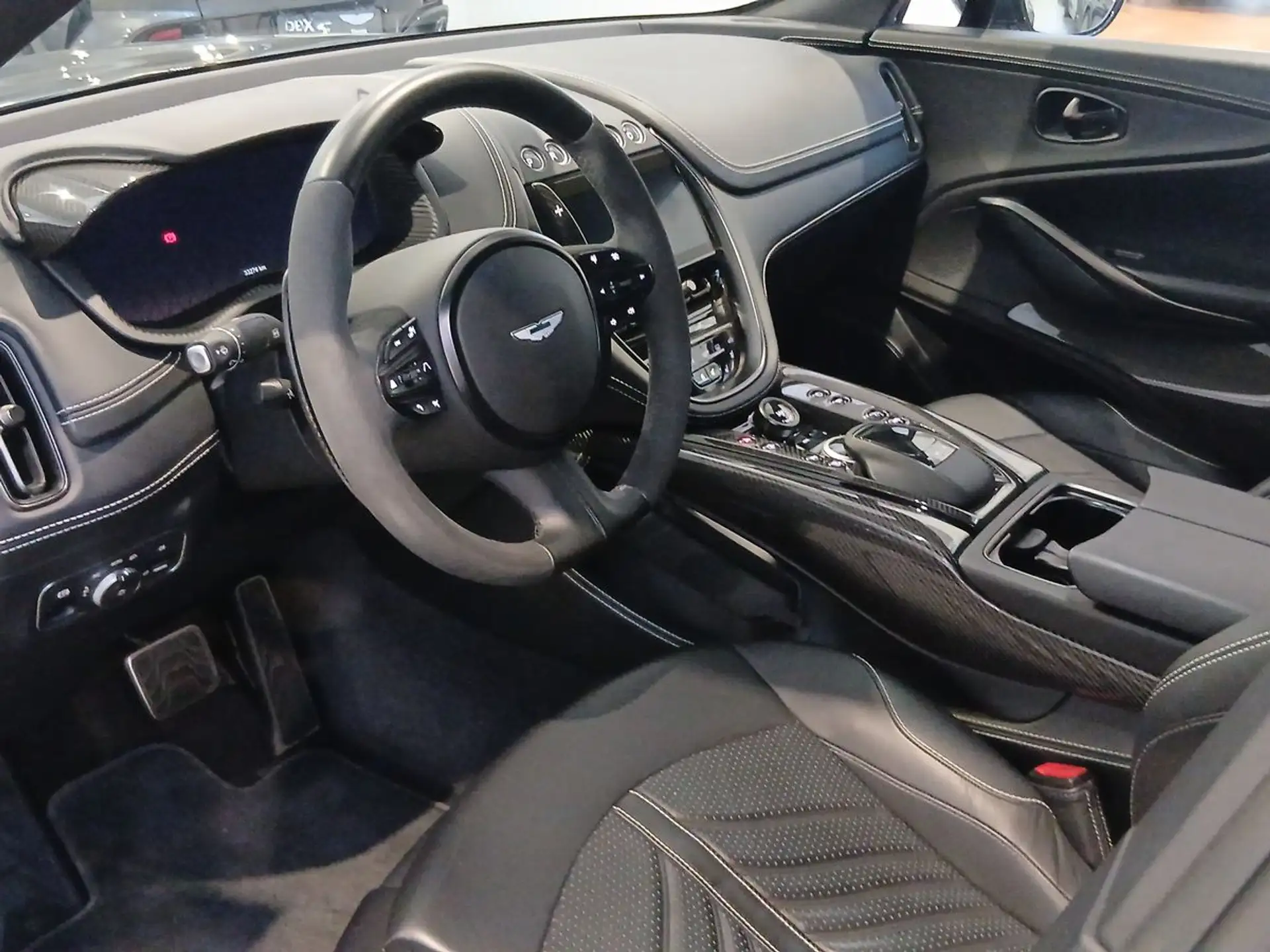 애스턴마틴 DBX 4.0 V8 2024 건메탈 사진 7