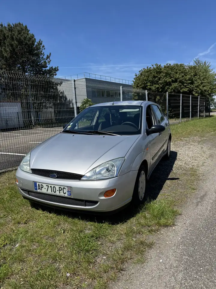 Ford Focus 1.6i Ambiente