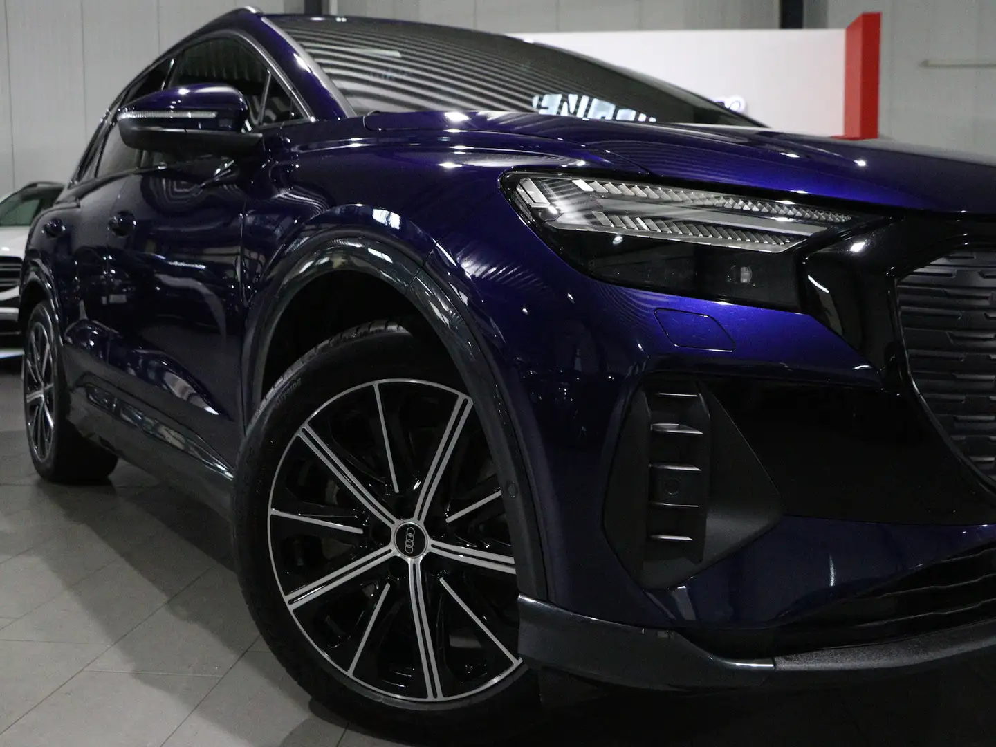 Audi Q4 e-tron 40 ADVANCED S-LINE SPORT BLACK PANORAM Bleu - 2