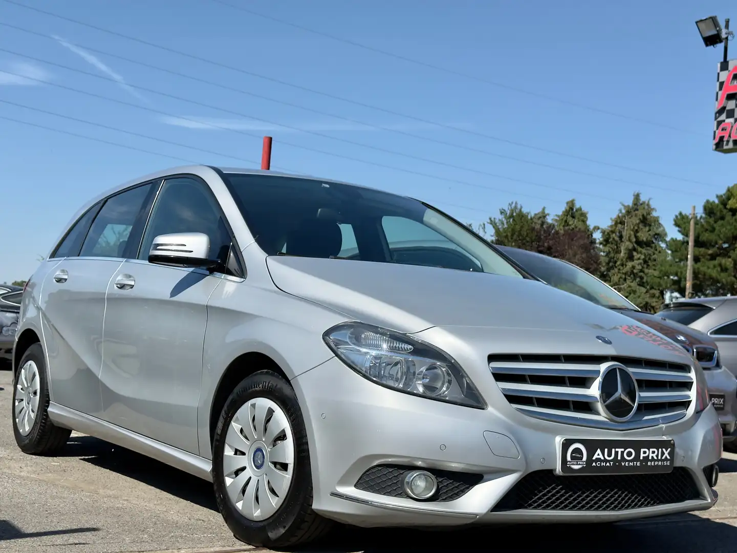 Mercedes-Benz B 180 CDI BE Navi PDC Clim Cruise Start&Stop Euro 5 Grijs - 2