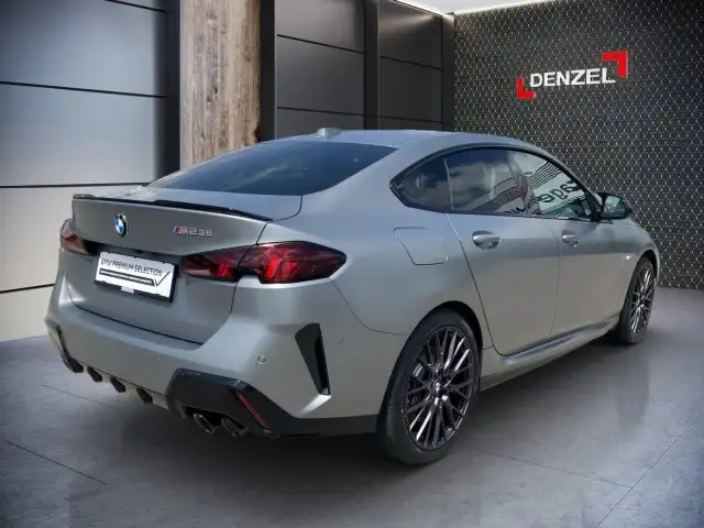 BMW M2 35 xDrive Gran Coupe Ansicht 4