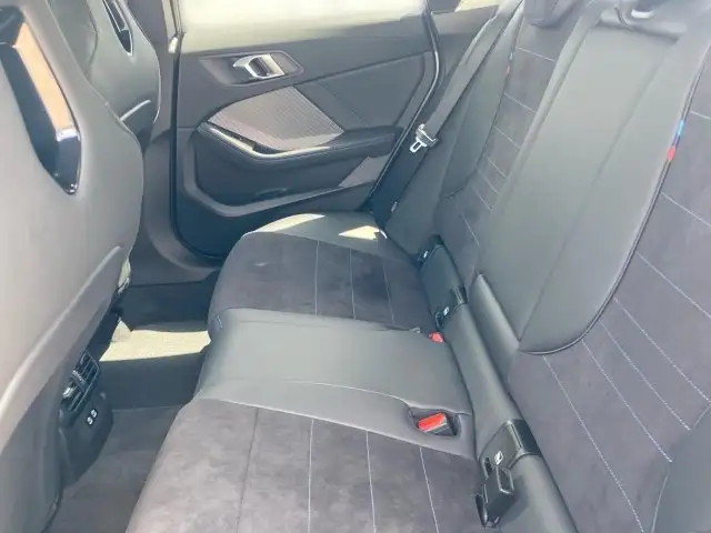 BMW M2 35 xDrive Gran Coupe Ansicht 9