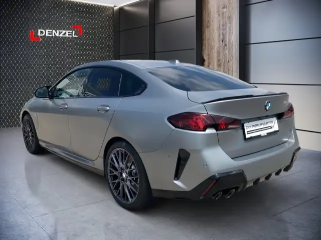 BMW M2 35 xDrive Gran Coupe Ansicht 3