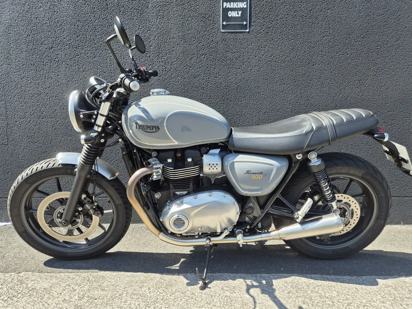 Triumph Street Twin - 2