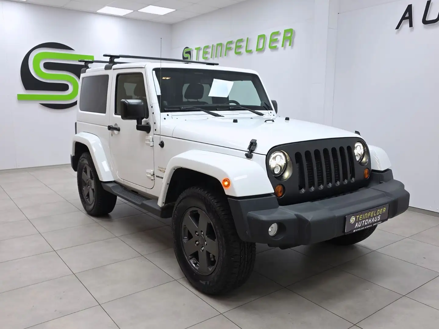 Jeep Wrangler 2.8 CRD Unlimited Sahara / DUAL TOP Weiß - 2