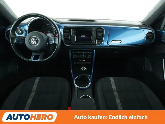 Volkswagen Beetle view 12