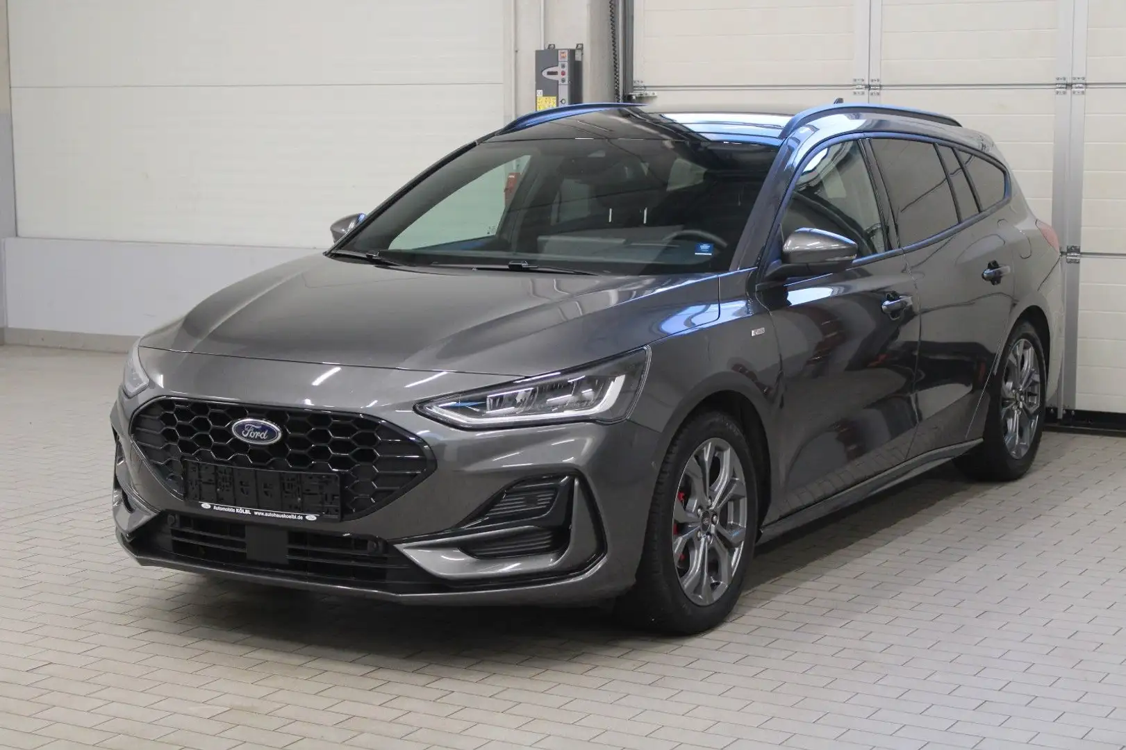 Ford Focus Turnier 1.0 Aut. ST-Line X, PANORAMA/B&O Grau - 2