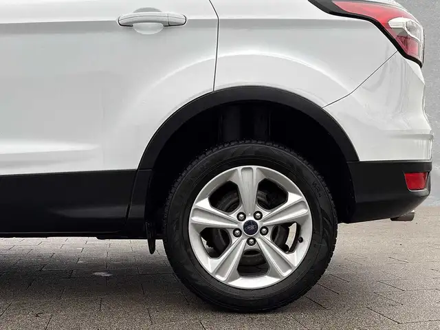Ford Kuga view 9
