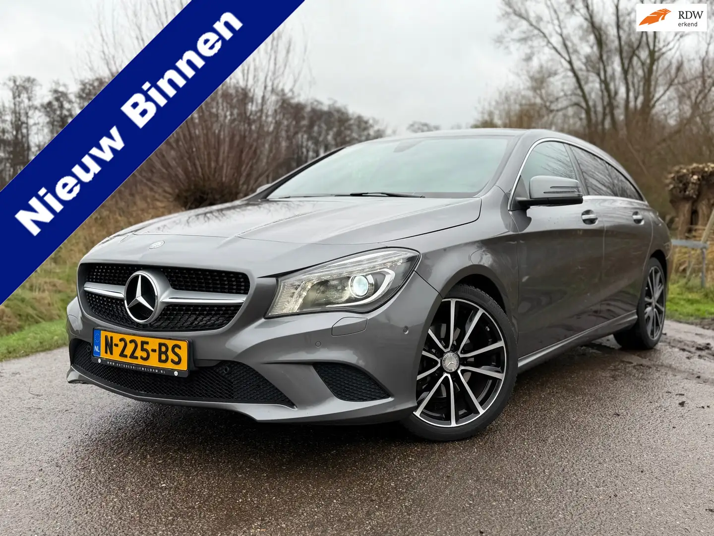 Mercedes-Benz CLA 180 Shooting Brake Ambition Automaat / Leder-Stof / Na Gris - 1
