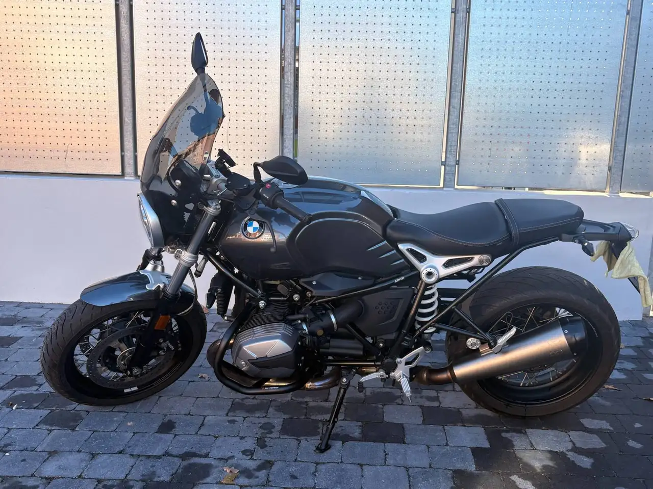 BMW R nineT
