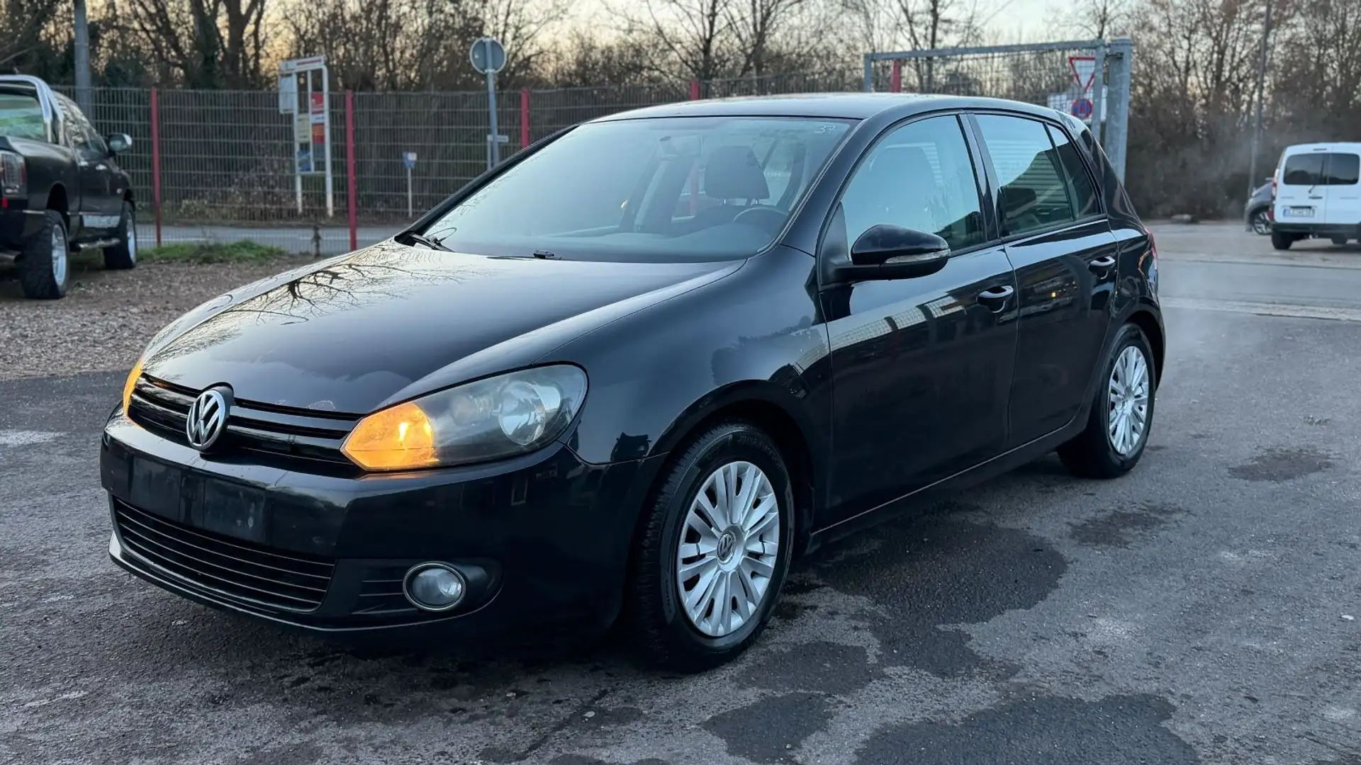 Volkswagen Golf VI 1.6 TDi Lim. BlueMotion/BMT Schwarz - 1