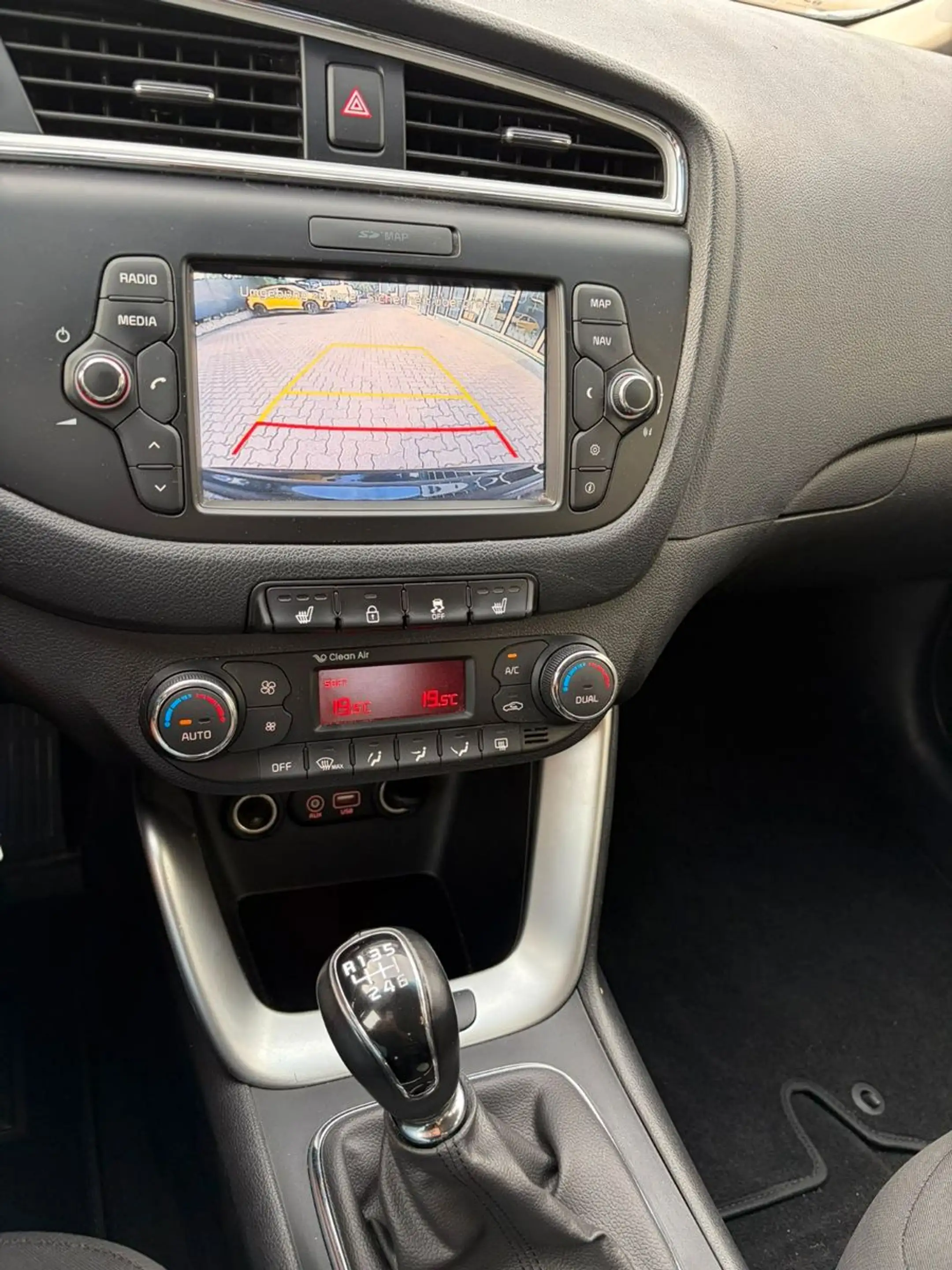 Kia Ceed / cee'd *KAMERA*NAVI*SHZG*TEMPOMAT*EURO6* — photo 13