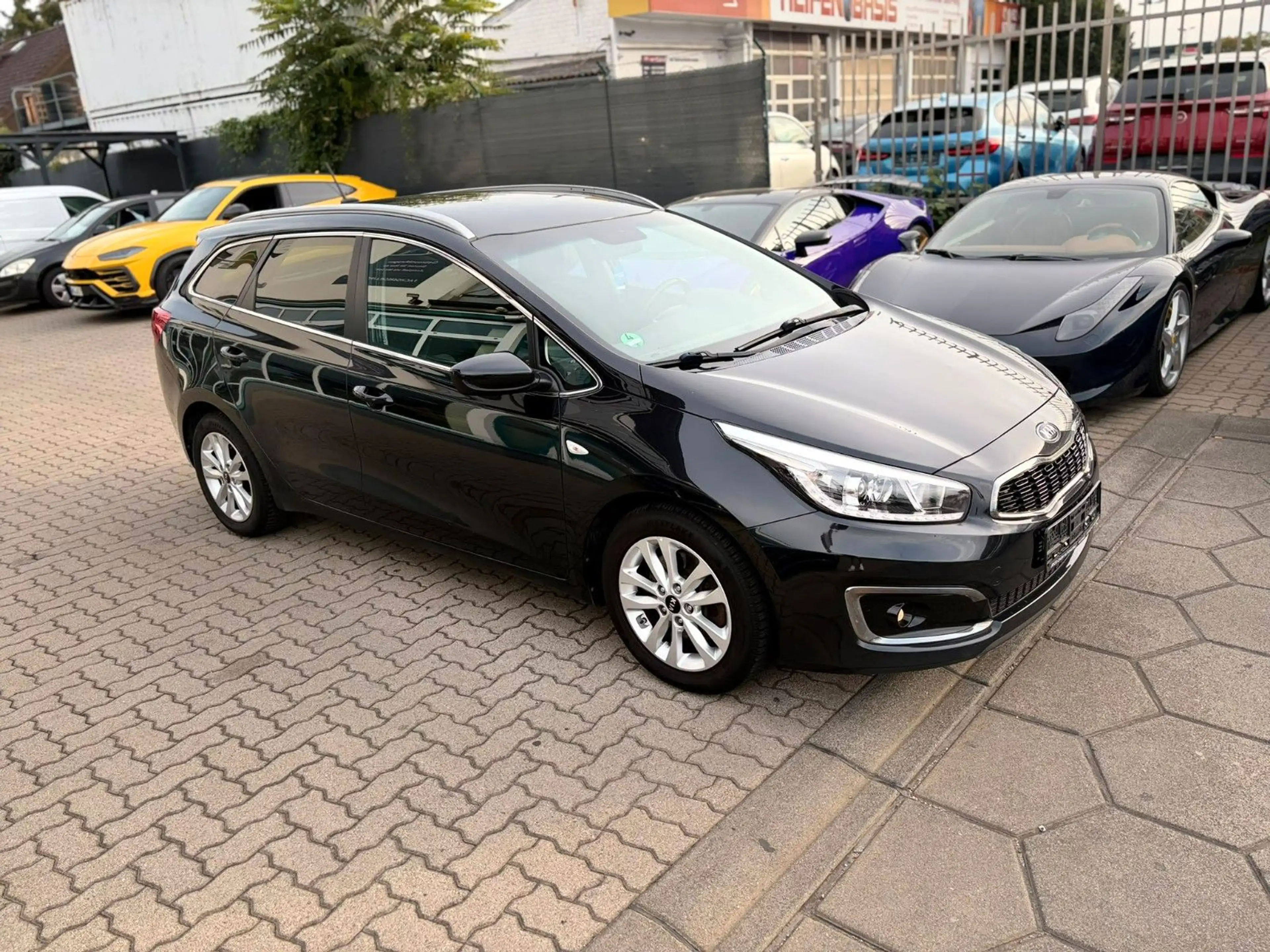Kia Ceed / cee'd *KAMERA*NAVI*SHZG*TEMPOMAT*EURO6*