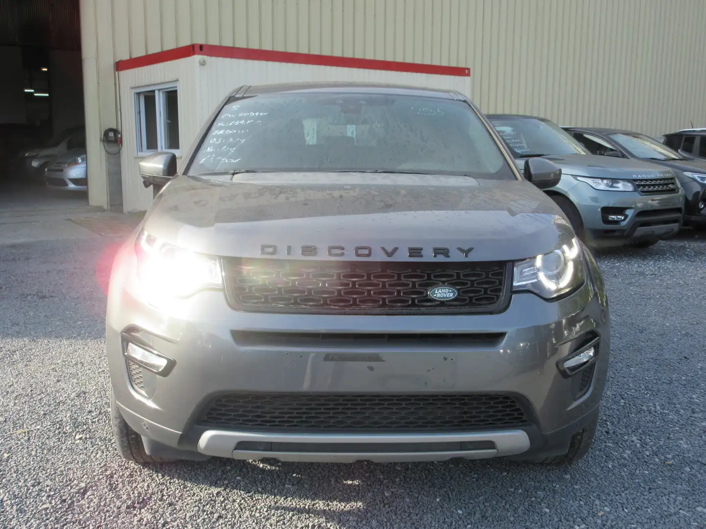 Land Rover Discovery Sport 2.0 TD4 HSE Noir - 2