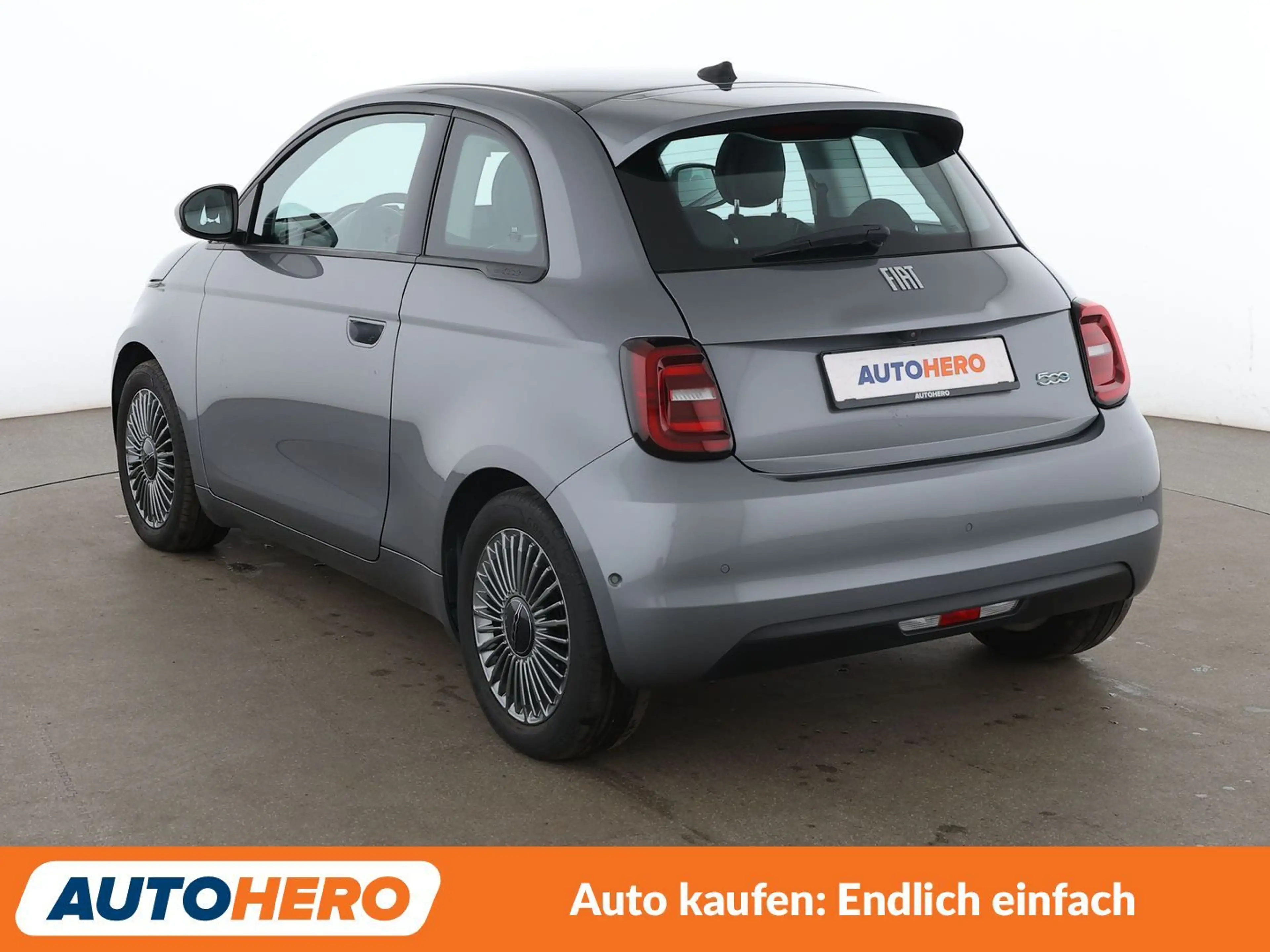 Fiat 500e electric drive 87 kW Icon Aut.*NAVI*SPUR*CAM*PDC* — photo 4