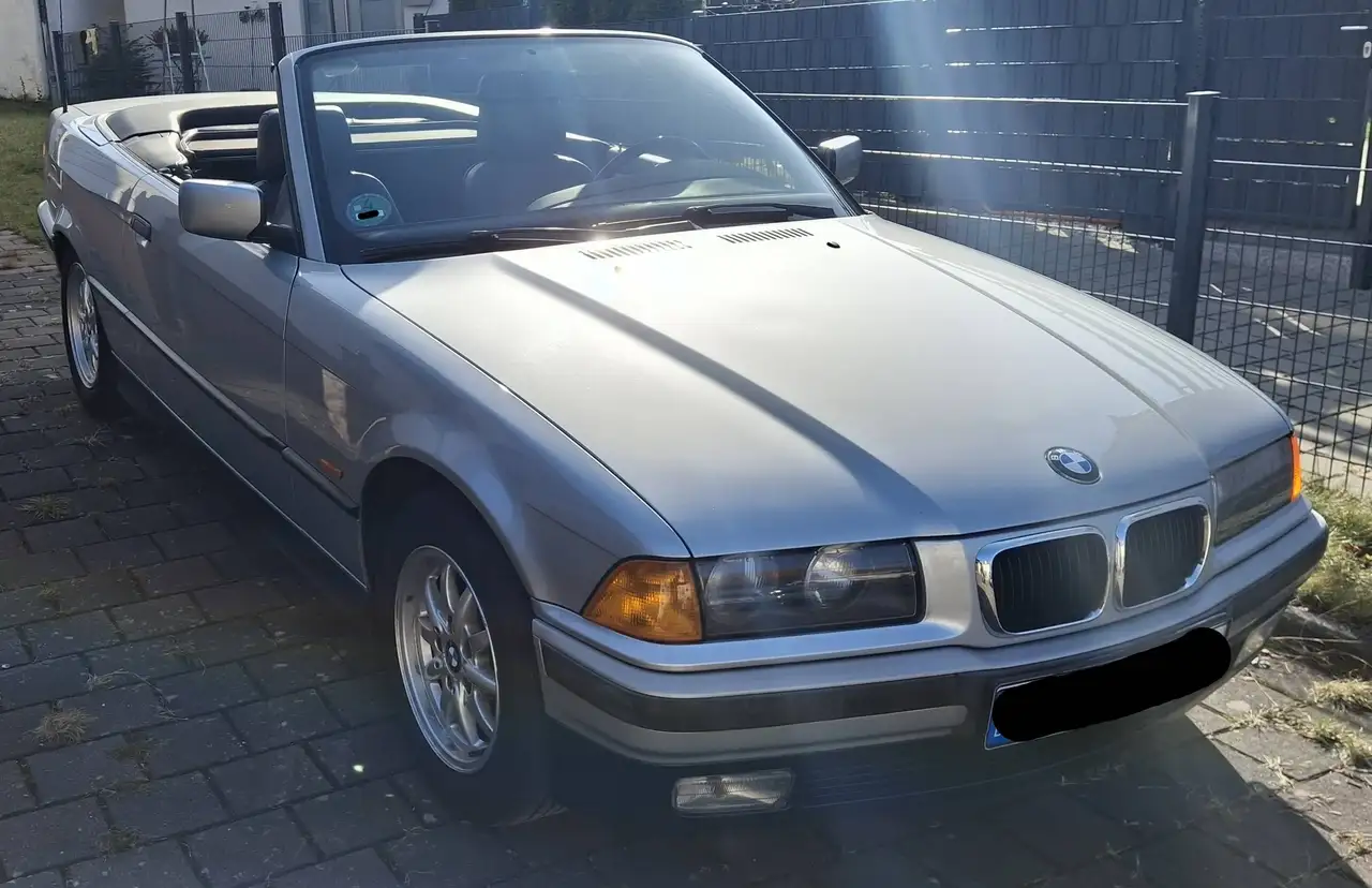 BMW 318i, foto 6