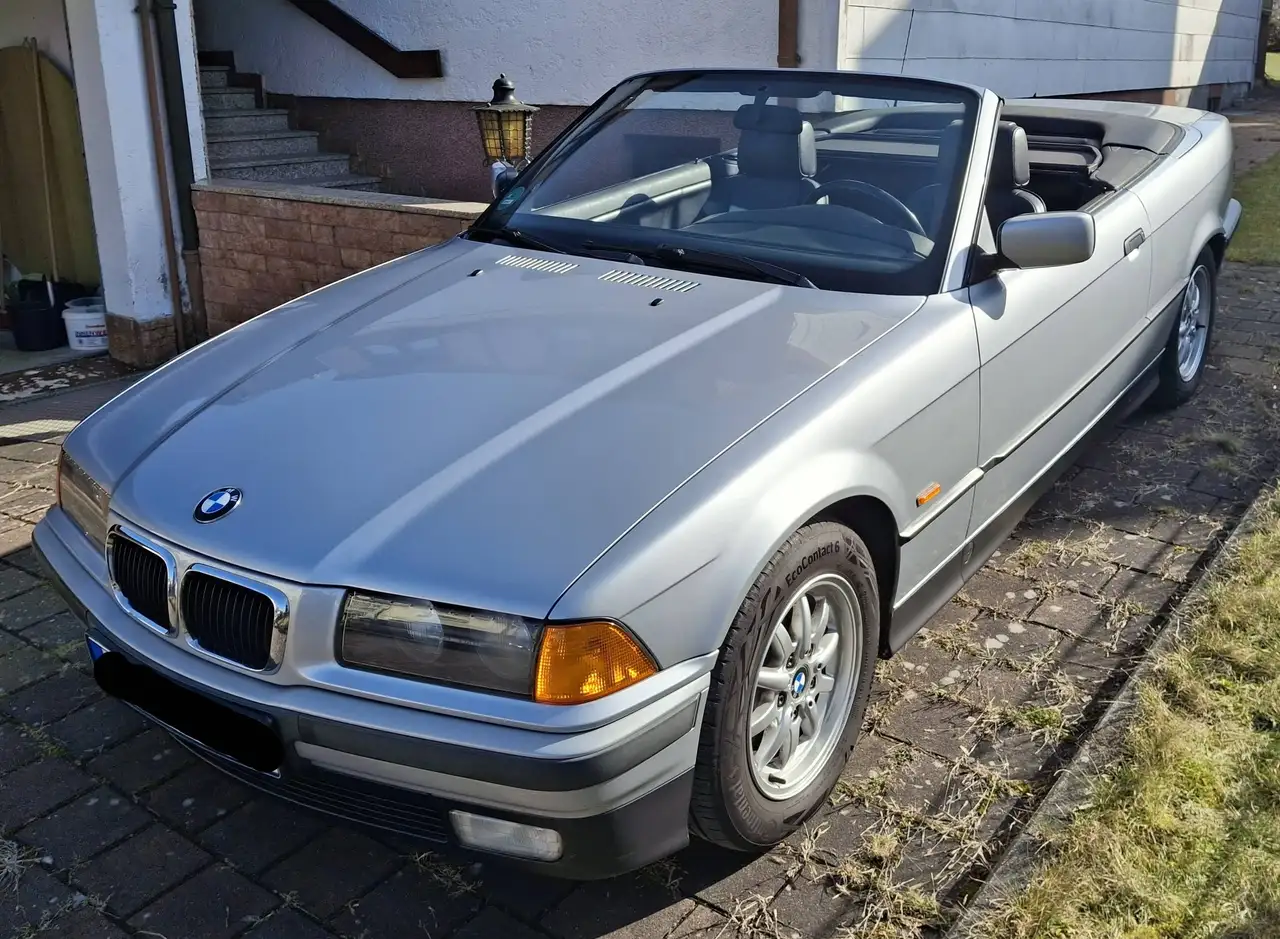 BMW 318i, foto 4