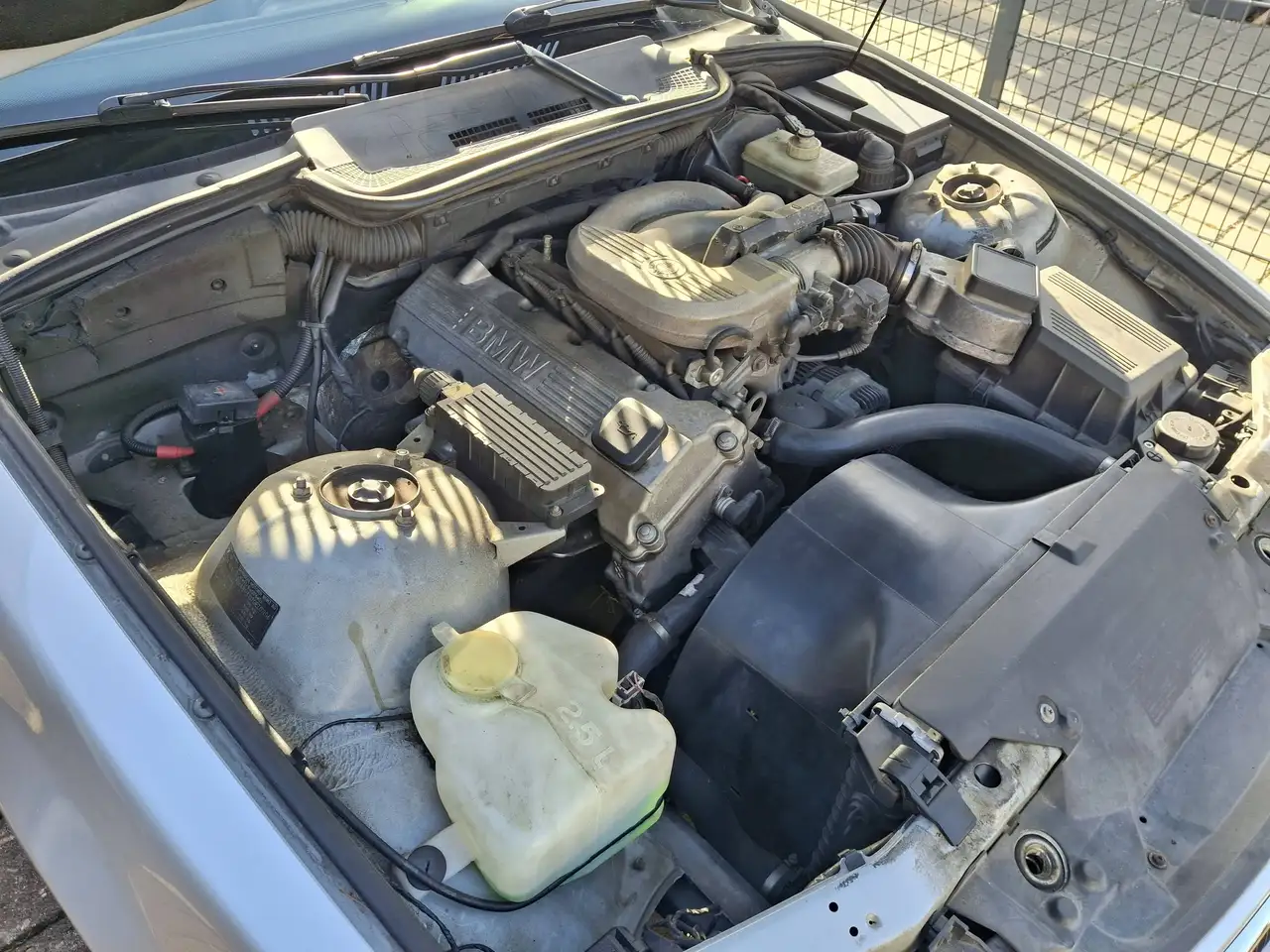 BMW 318i, foto 10