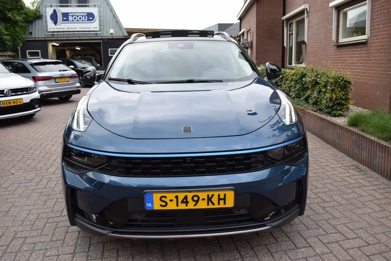 Lynk & Co 01 2023