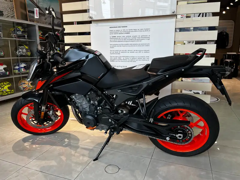 KTM 790 Duke - foto 3