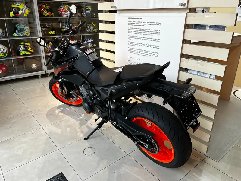 KTM 790 Duke - foto 4