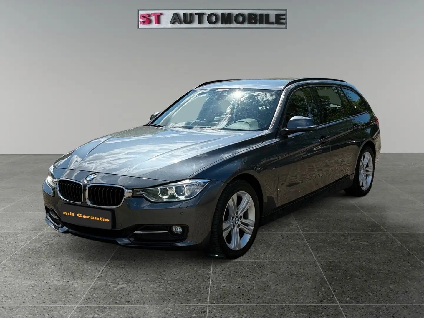 BMW 320 Baureihe 3 Touring 320 d -Automatik-Navi-PDC Grau - 1