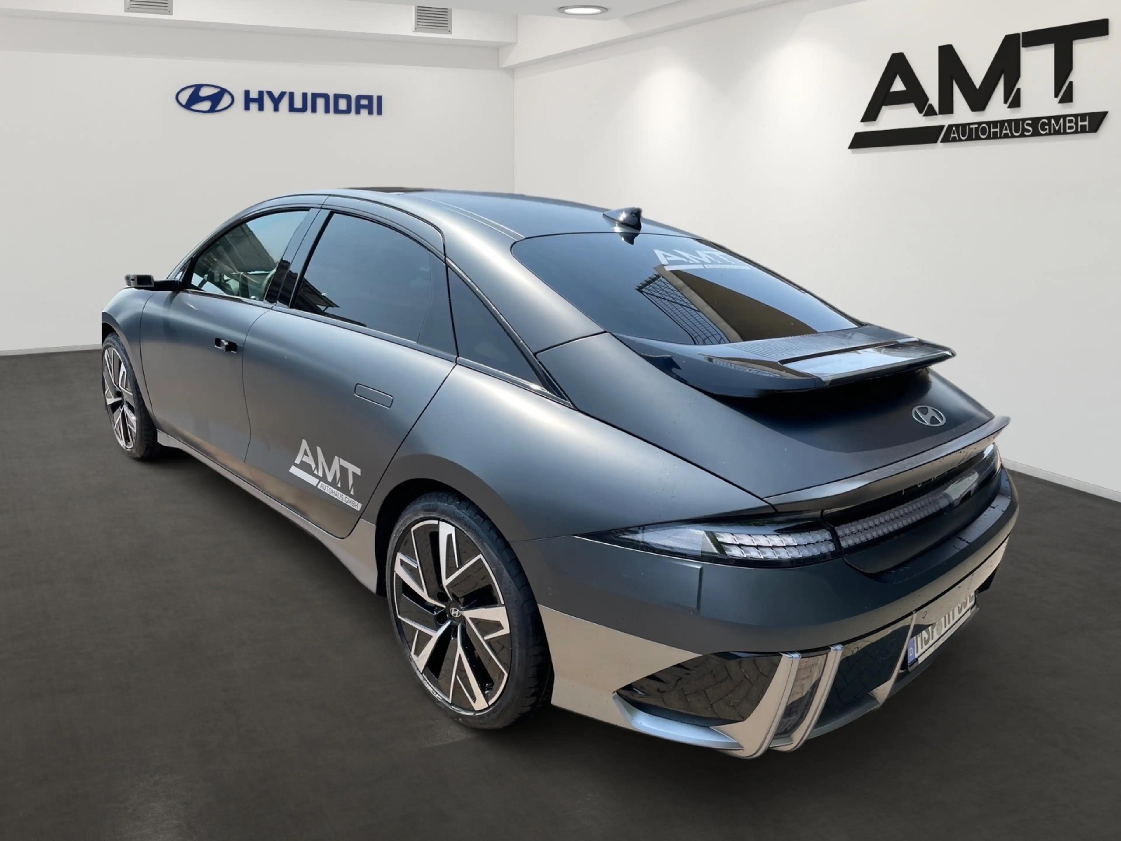 Hyundai IONIQ 6 IONIQ 6 Uniq-Paket Elektro Navi/SHD/Autom Autom. — photo 4