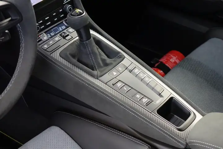 Porsche 918 2024, foto 37