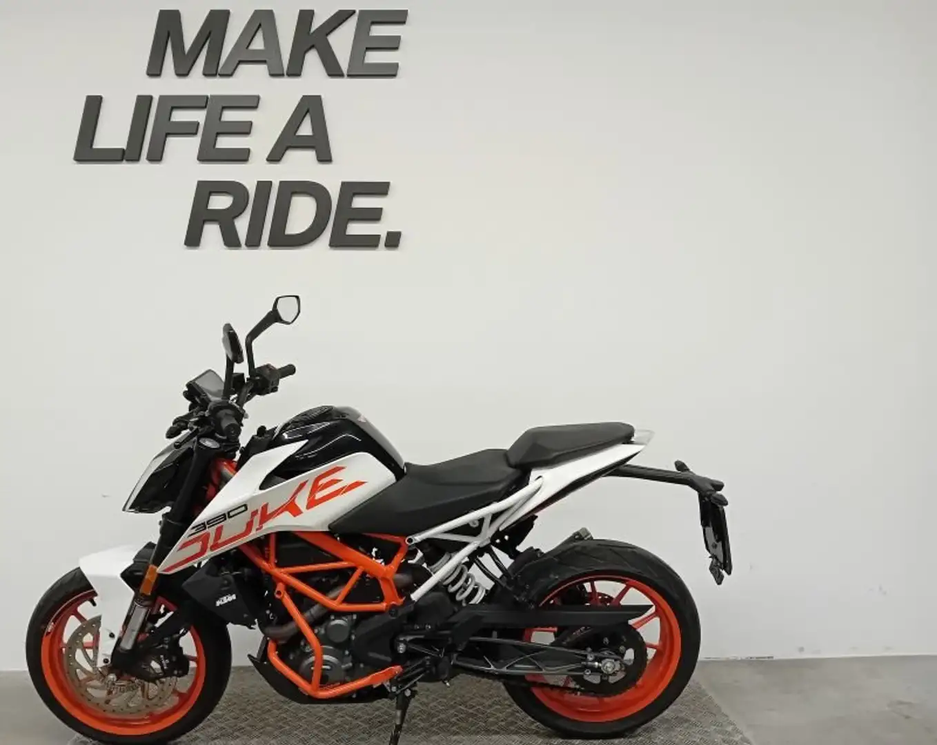 KTM 390 Duke Blanc - 2