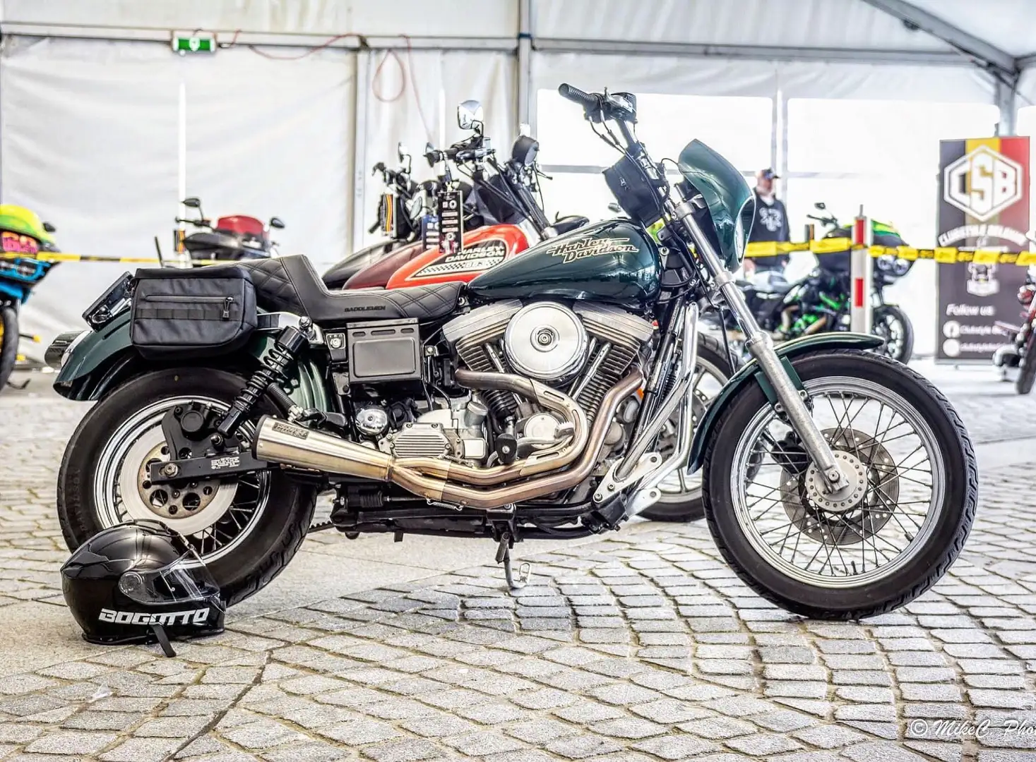 Harley-Davidson Dyna Super Glide Vance & Hines upsweep - 1