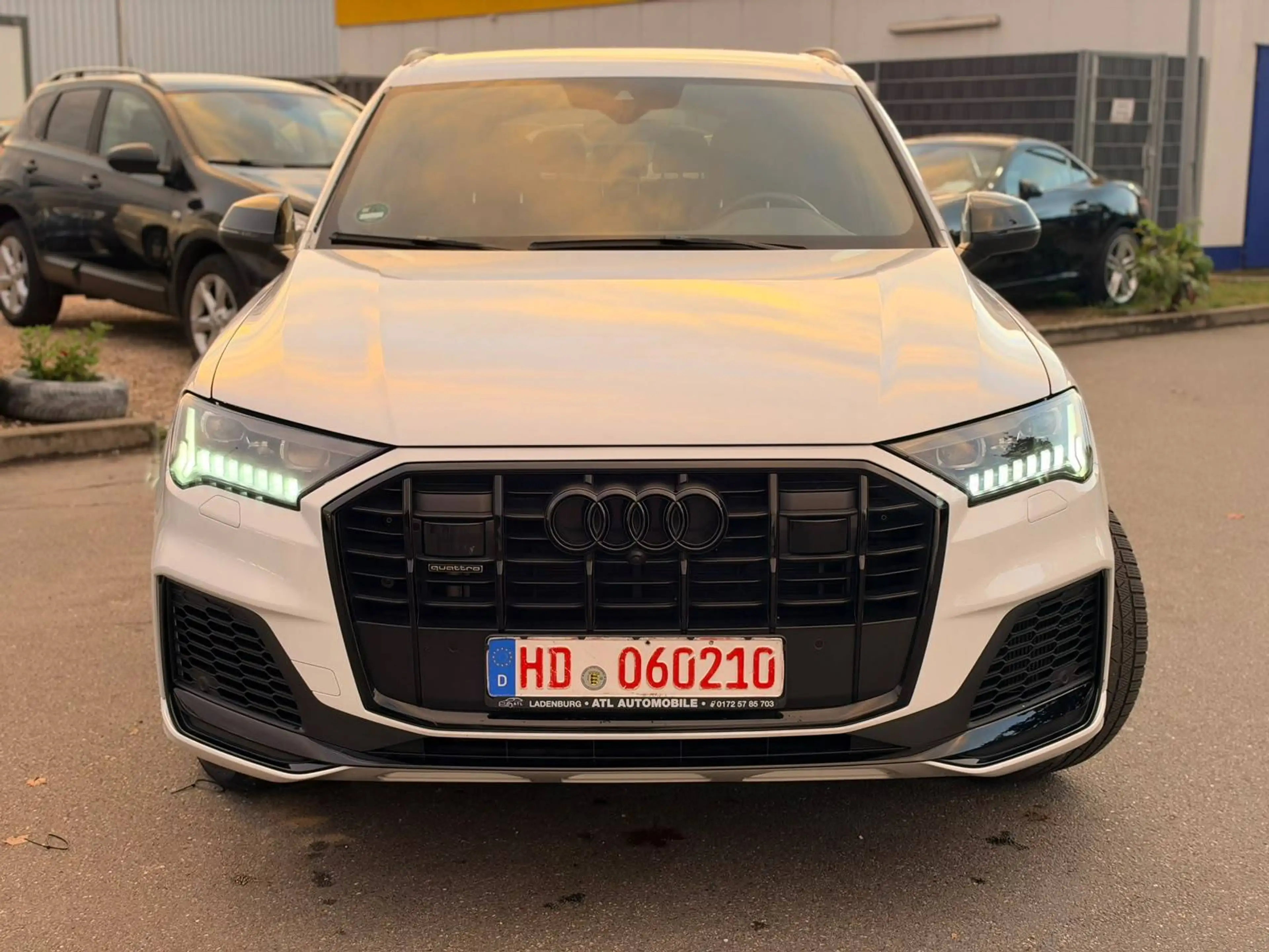 Audi Q7 50 TDI quattro 3 x S line — photo 8