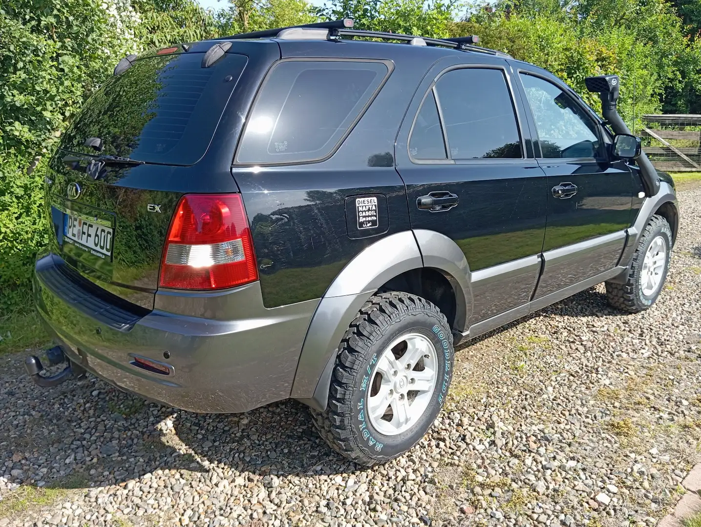 Kia Sorento Sorento Diesel 2.5 CRDi Aut. DPF EX Schwarz - 2