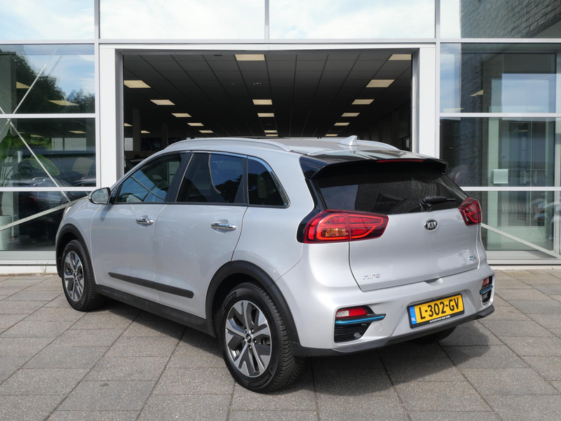 Kia e-Niro DynamicPlusLine 64 kWh | Schuif-kantel dak | Stoel — photo 6