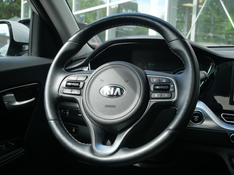 Kia e-Niro DynamicPlusLine 64 kWh | Schuif-kantel dak | Stoel — photo 14
