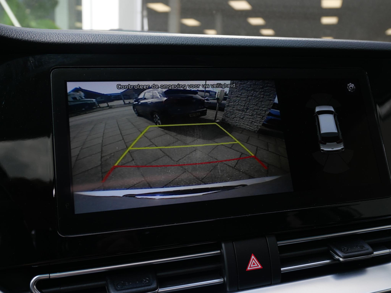 Kia e-Niro DynamicPlusLine 64 kWh | Schuif-kantel dak | Stoel — photo 11