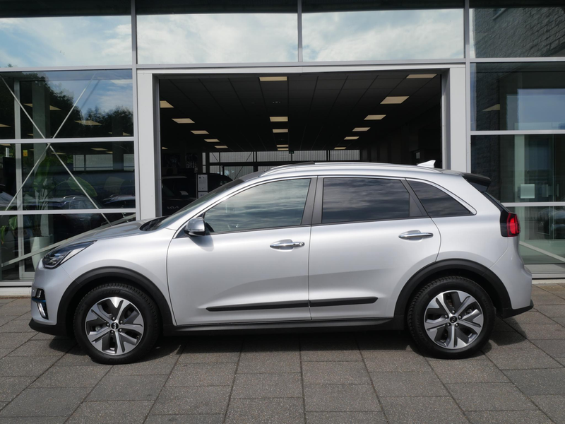 Kia e-Niro DynamicPlusLine 64 kWh | Schuif-kantel dak | Stoel — photo 4