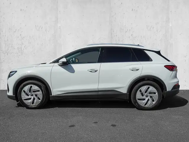 Audi Q4 E-Tron view 5